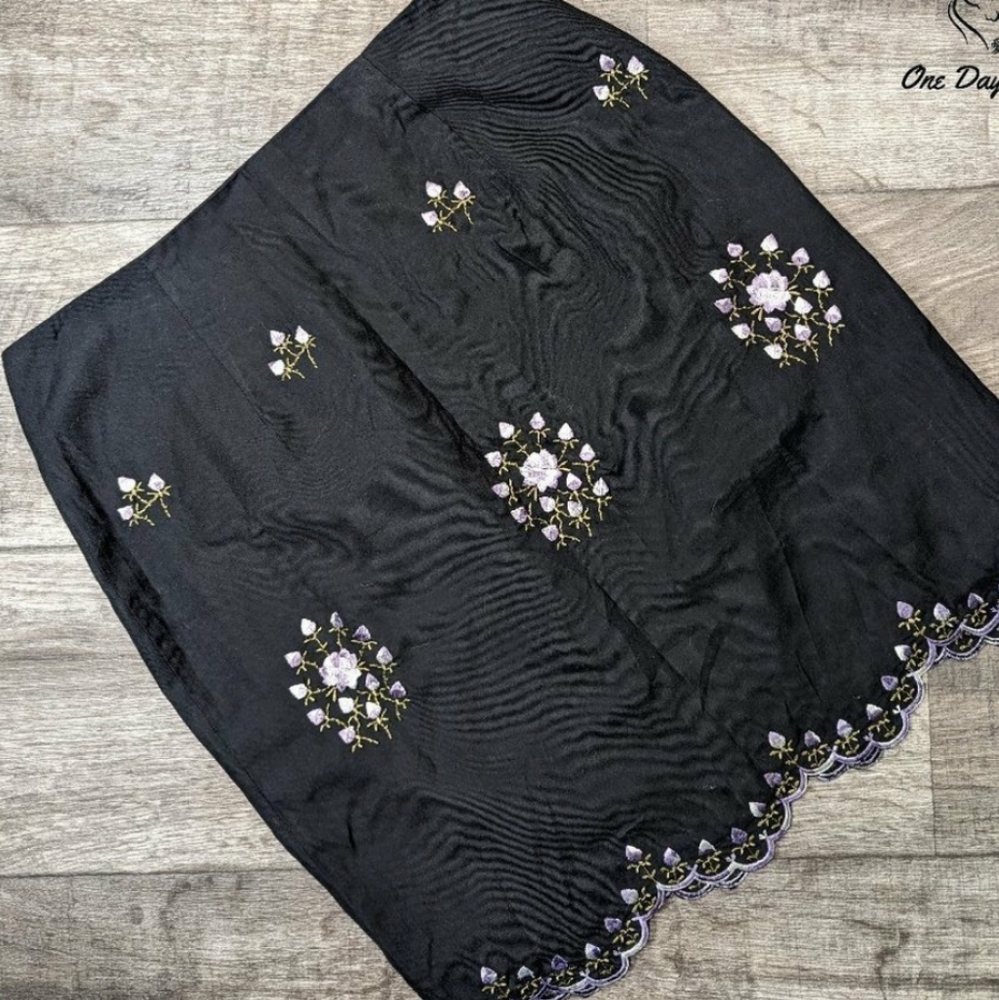 B.Moss Silk Embroidered Mini Skirt